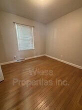 28 Locksley Ln in Springfield, IL - Building Photo - Building Photo