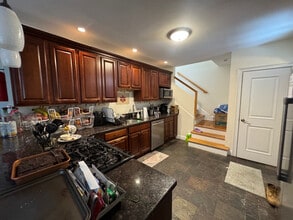 44 Greycliff Rd, Unit 44 Greycliff #1 in Boston, MA - Building Photo - Building Photo
