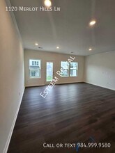 1120 Merlot Hills Ln. in Durham, NC - Foto de edificio - Building Photo
