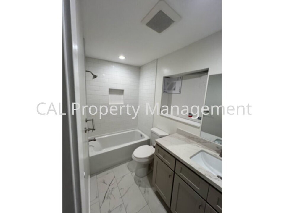 347 8th St in Greenfield, CA - Building Photo