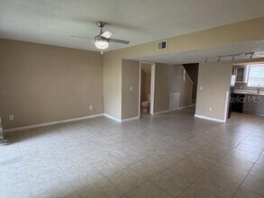 140 Douglas Rd E in Oldsmar, FL - Building Photo - Building Photo