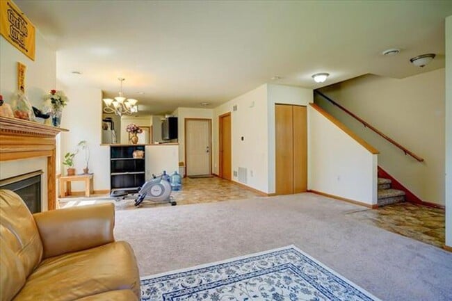 property at 252 S Musket Ridge Dr