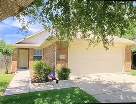 8943 Farm Ridge Ln in Humble, TX - Building Photo