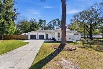 1566 Woodfield Ct in Lutz, FL - Building Photo - Building Photo