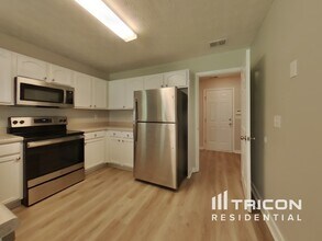 120 Stephens Way in Covington, GA - Foto de edificio - Building Photo