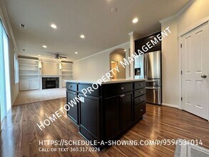 2411 Burlwood St NE in Lacey, WA - Building Photo - Building Photo