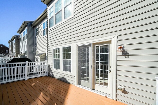 23515 Forest Haven Way in Clarksburg, MD - Building Photo - Building Photo