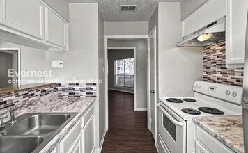 3729 Thistlemont Dr in Houston, TX - Building Photo - Building Photo