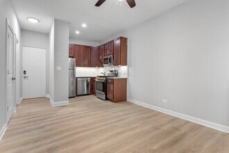 7600 N Sheridan Rd in Chicago, IL - Building Photo - Building Photo