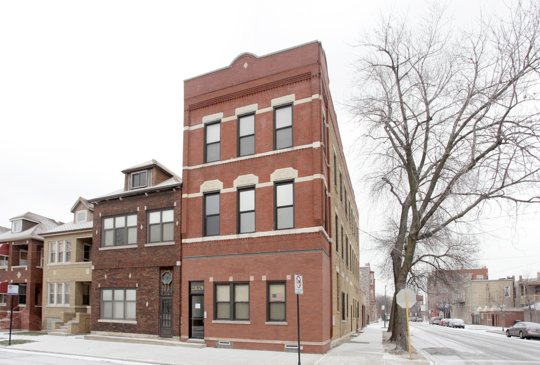 2859 S Lowe Ave in Chicago, IL - Building Photo