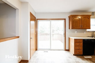 1216 N Ponca Dr in Independence, MO - Foto de edificio - Building Photo