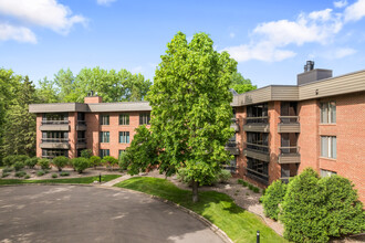 Lewis Ridge in Minneapolis, MN - Building Photo - Building Photo