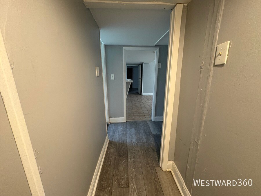 9150 S Colfax Ave in Chicago, IL - Building Photo