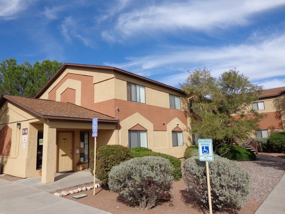 Mingus Pointe in Cottonwood, AZ - Foto de edificio