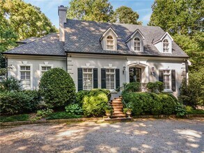 4224 E Conway Dr NW in Atlanta, GA - Building Photo - Building Photo