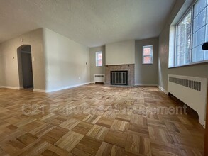 306 Lenox Ave in Pittsburgh, PA - Foto de edificio - Building Photo