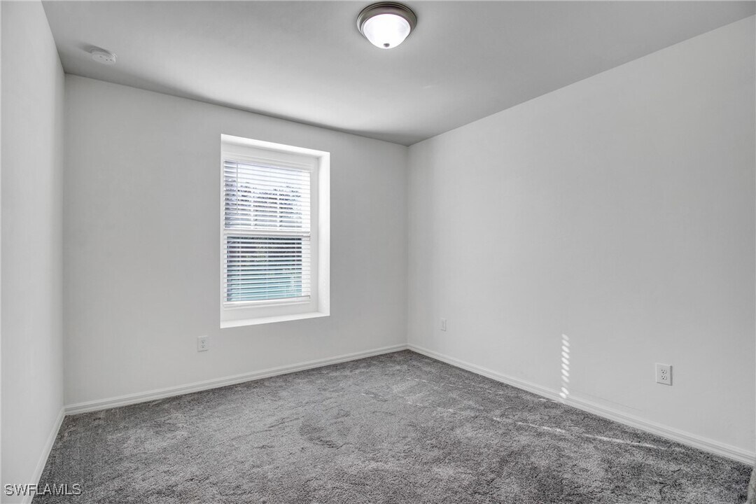 6341 Brant Bay Blvd in North Fort Myers, FL - Building Photo