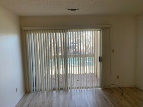 2300 Dickerson, Unit 18 in Reno, NV - Building Photo - Building Photo