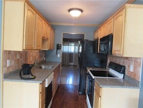 105 Sarah Ln in Middletown, NY - Building Photo - Building Photo