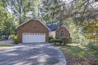 105 Amick St in Lexington, SC - Foto de edificio - Building Photo