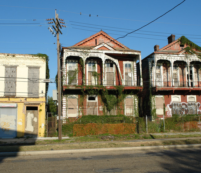 453 Jackson Ave in New Orleans, LA - Foto de edificio - Building Photo