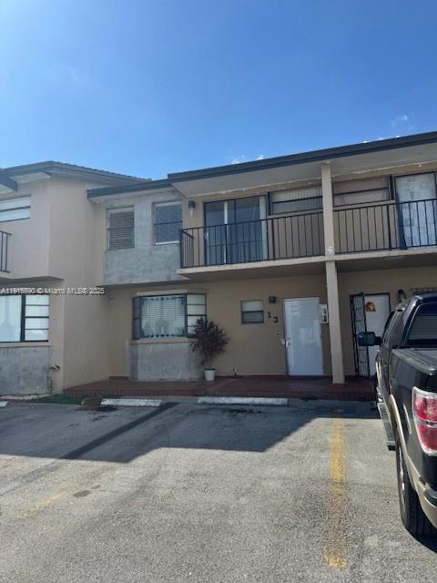 8001 NW 7th St in Miami, FL - Building Photo - Building Photo