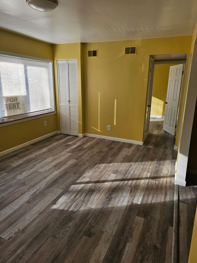 property at 14740 W Chicago