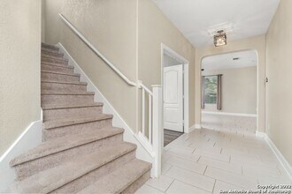 13314 Flora Springs in San Antonio, TX - Building Photo - Building Photo
