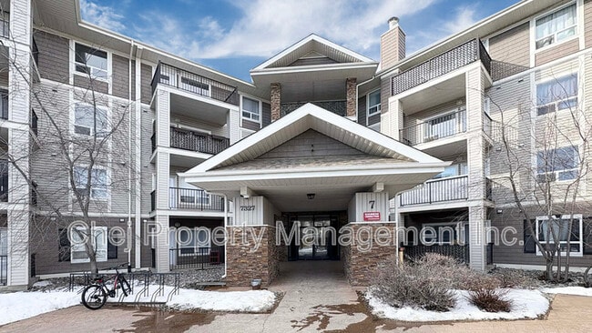 property at 7327 Terwillegar Dr S NW