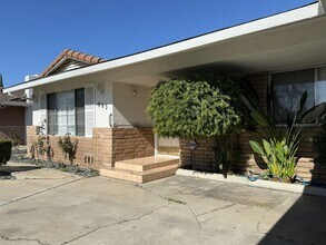 993 E Olive Ave in Merced, CA - Building Photo - Building Photo