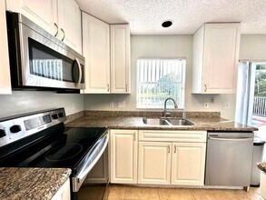 2698 Linkside Dr in Wellington, FL - Building Photo - Building Photo
