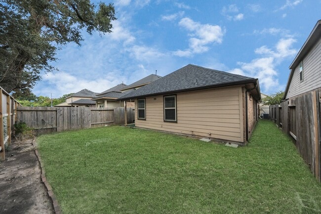 property at 1615 S City Oaks Ln