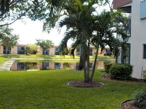 15036 Ashland Ln in Delray Beach, FL - Building Photo - Building Photo