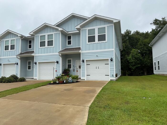 1543 Iroquois Ct in Pensacola, FL - Building Photo