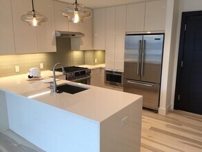 32 Traveler St in Boston, MA - Building Photo - Building Photo