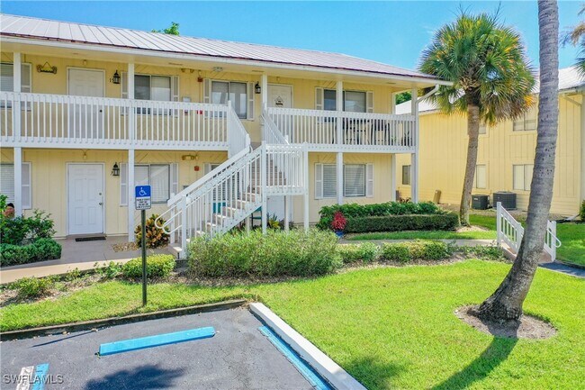 property at 4625 Bayshore Dr