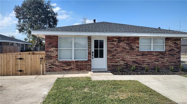 2514 Chalona Dr in Chalmette, LA - Foto de edificio - Building Photo