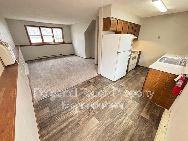 1422 6th Ave N in Moorhead, MN - Building Photo - Building Photo