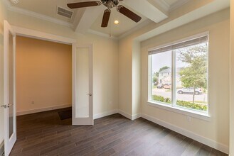 13008 Armaga Springs Rd in Austin, TX - Building Photo - Building Photo