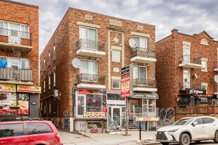 5619 De La Côte-Des-Neiges Ch in Montréal, QC - Building Photo