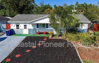 7713 Heather St in New Port Richey, FL - Building Photo