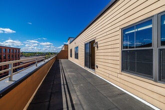 Clinton Street Commons Apartments in Syracuse, NY - Building Photo - Interior Photo