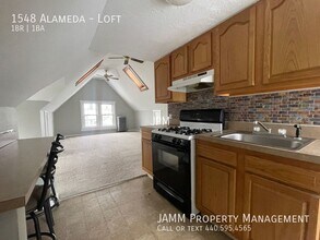 1548 Alameda in Lakewood, OH - Building Photo - Building Photo