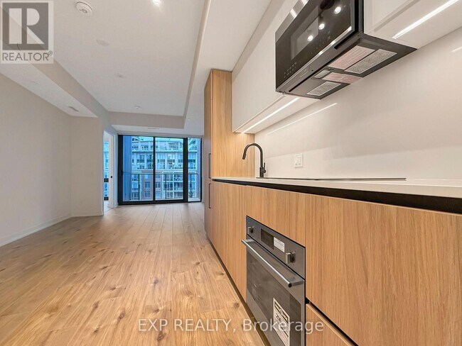 35 Parliament St in Toronto, ON - Building Photo - Building Photo