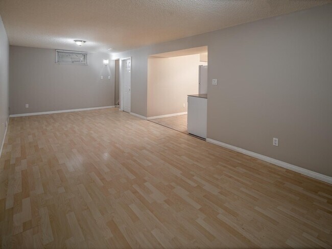 8 Springfield Crescent in St. Albert, AB - Building Photo - Building Photo