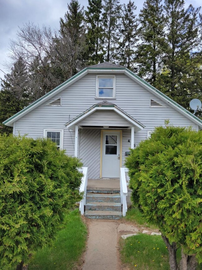 property at 416 Conro St