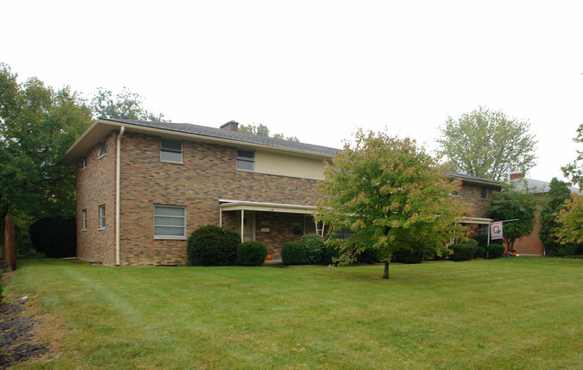 3200-3206 Northwest Blvd in Columbus, OH - Foto de edificio - Building Photo