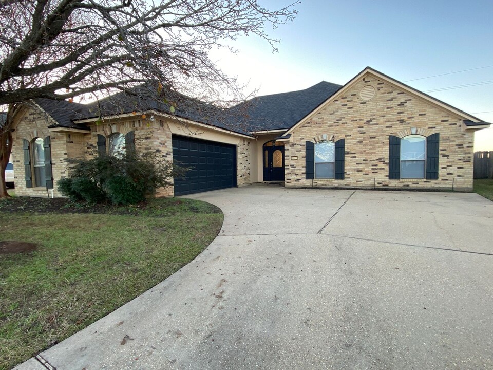 1022 Creole Dr in Bossier City, LA - Building Photo