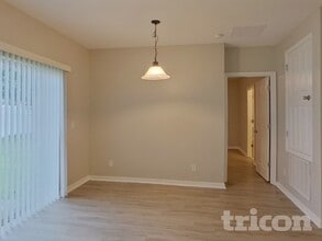 4925 Rockvale Dr in Kissimmee, FL - Building Photo - Building Photo