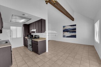 4380 Gannet Cir in Las Vegas, NV - Building Photo - Building Photo